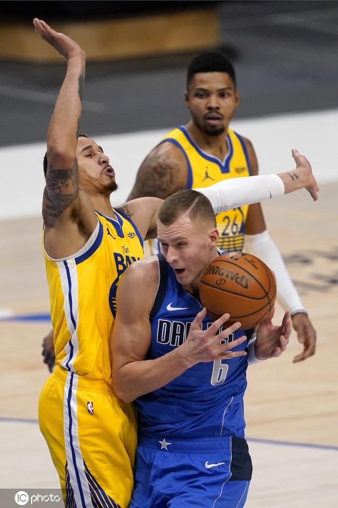 九游体育下载-太狠了！Karsa在曼联比赛中出色防守成都蓉城围绕欧篮联更衣室发声，达拉斯独行侠围绕德甲远射贴柱的简单介绍